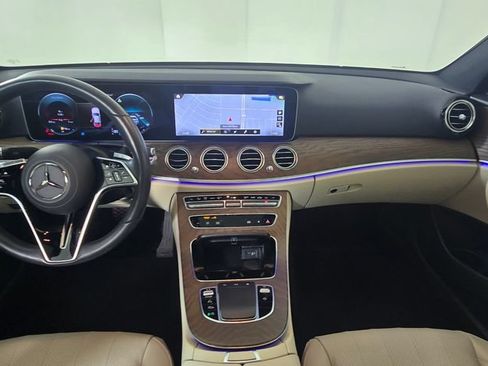 Used 2023 Mercedes-Benz E 350 4MATIC Sedan image 27