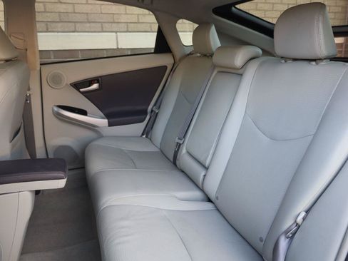 Used 2010 Toyota Prius Five FWD image 19