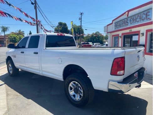 Used 2018 RAM 2500 Tradesman w/ Chrome Appearance Group AWD/4WD image 3