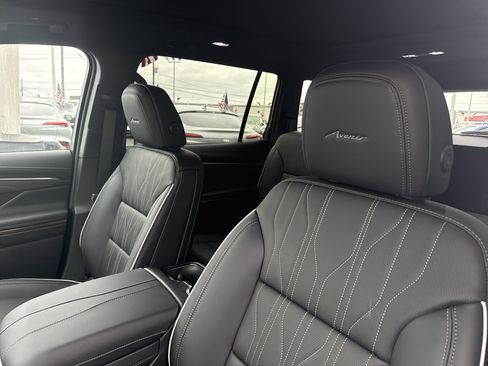 New 2026 Buick Enclave Avenir image 11