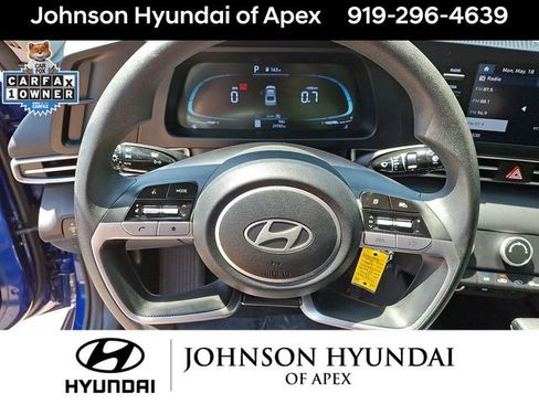 Certified 2024 Hyundai Elantra SE FWD image 23