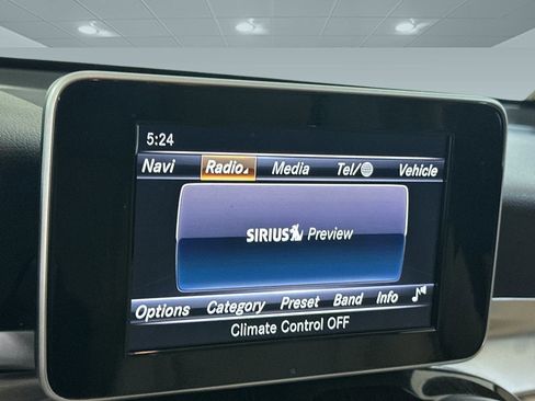 Used 2019 Mercedes-Benz GLC 300 4MATIC image 22