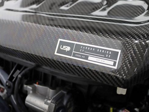 Used 2022 Volkswagen Golf R image 39