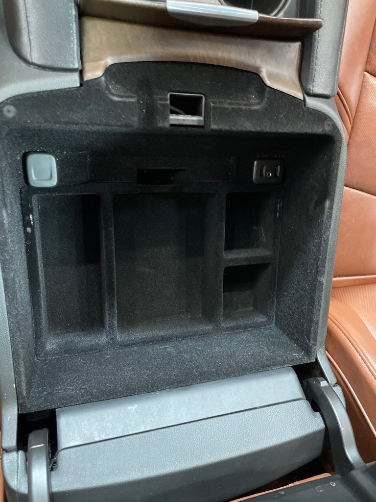 Used 2019 Cadillac Escalade ESV Luxury AWD/4WD image 26