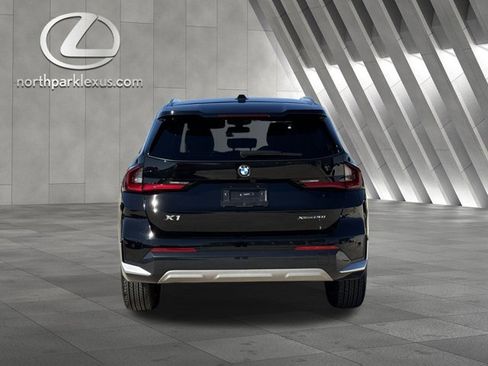 Used 2024 BMW X1 xDrive28i w/ Technology Package image 8