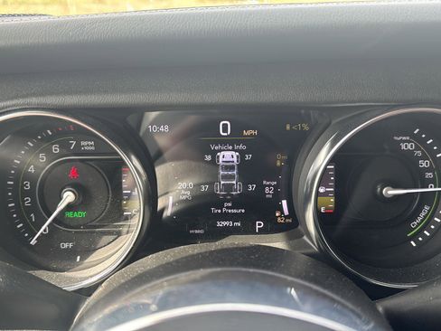 Used 2023 Jeep Wrangler Sahara w/ Cold Weather Group AWD/4WD image 14