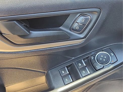 Used 2022 Ford Escape SE w/ SE Sport Appearance Package image 13