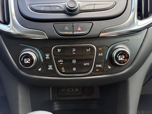 Used 2024 Chevrolet Equinox LT AWD/4WD image 15