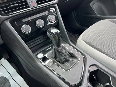 Certified 2023 Volkswagen Taos S FWD image 21