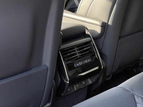New 2025 Land Rover Range Rover Sport Dynamic SE AWD/4WD image 17