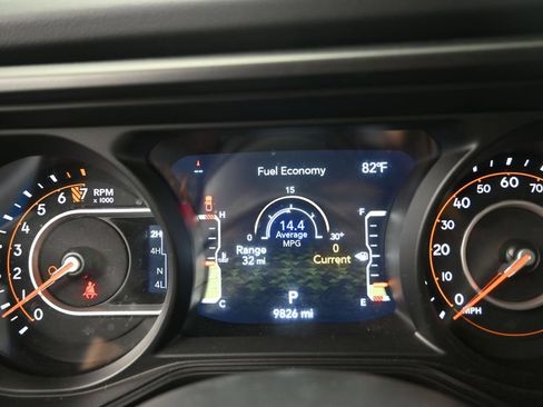 Used 2024 Jeep Gladiator Mojave AWD/4WD image 13