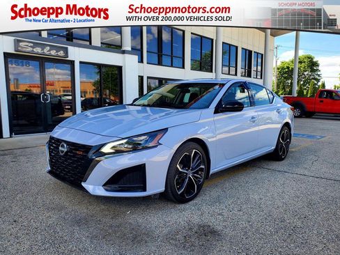 Used 2023 Nissan Altima 2.0 SR AWD/4WD image 1