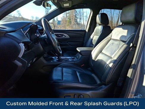 Used 2023 Chevrolet Traverse LT image 18