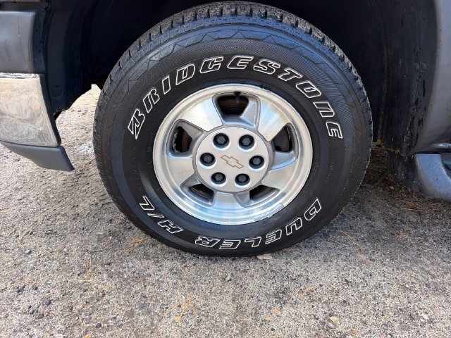 Used 2003 Chevrolet Suburban LT w/ LT Preferred Equipment Group AWD/4WD image 29