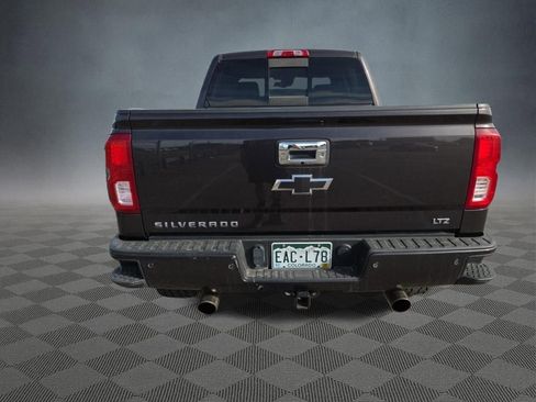 Used 2016 Chevrolet Silverado 1500 LTZ Z71 w/ LTZ Plus Package image 3