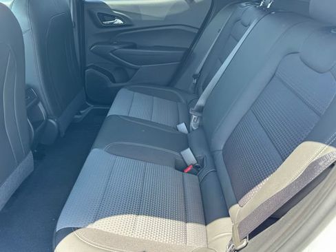 Certified 2025 Chevrolet Trax LT FWD image 11