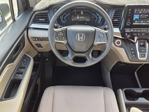 Used 2020 Honda Odyssey EX image 10