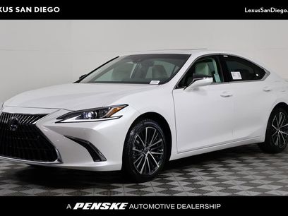 New 2025 Lexus ES 300h w/ Premium Package