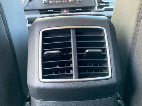 Used 2025 Kia Sportage LX image 22