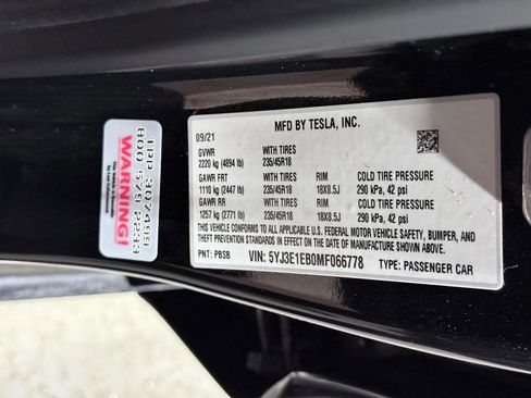 Used 2021 Tesla Model 3 Long Range image 40