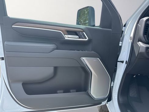 New 2026 Chevrolet Silverado 3500 High Country w/ Technology Package AWD/4WD image 26
