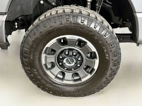 Certified 2024 Ford F250 Platinum w/ Tremor Off-Road Package image 8