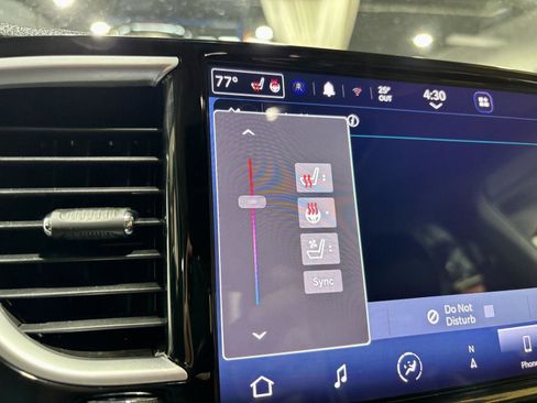 Used 2022 Chrysler Pacifica Limited image 23