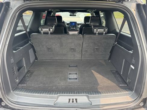 Used 2023 Ford Expedition Max Limited AWD/4WD image 11