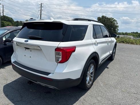 Used 2020 Ford Explorer XLT w/ Equipment Group 202A RWD image 3
