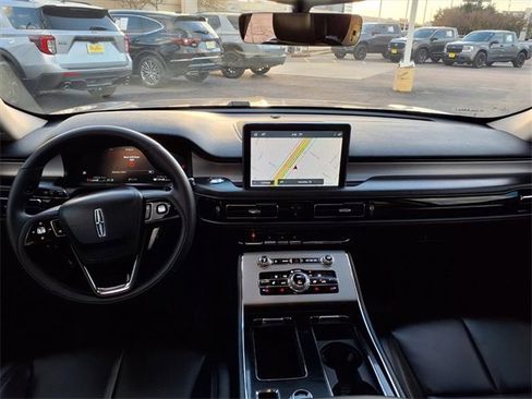 Certified 2022 Lincoln Aviator 2WD w/ Premium Package image 4