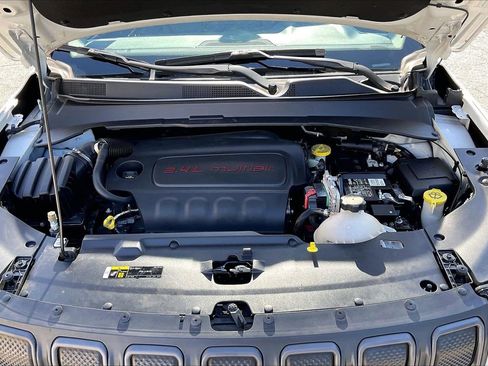 Certified 2022 Jeep Compass Trailhawk w/ Trailhawk Elite Group AWD/4WD image 39