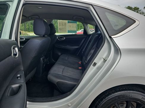 Used 2016 Nissan Sentra SV FWD image 19
