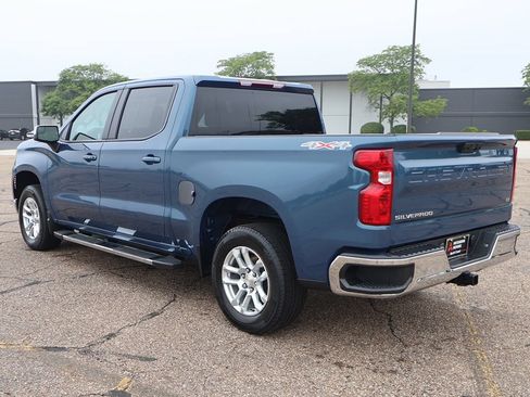 Used 2024 Chevrolet Silverado 1500 LT AWD/4WD image 8