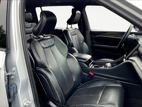 Used 2022 Jeep Grand Cherokee L Overland w/ Luxury Tech Group IV image 26