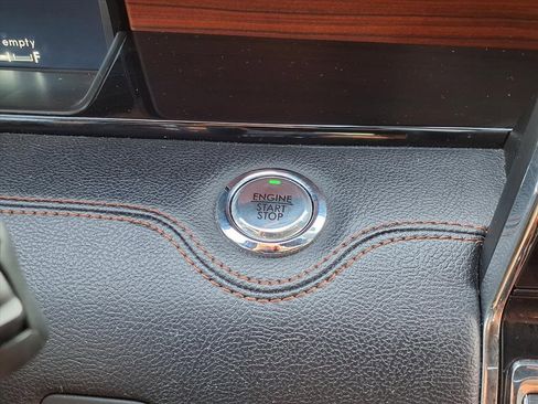 Used 2021 Lincoln Navigator Reserve w/ Luxury Package image 13