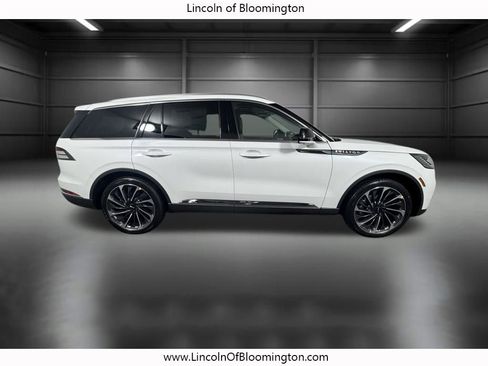 New 2026 Lincoln Aviator Reserve image 7