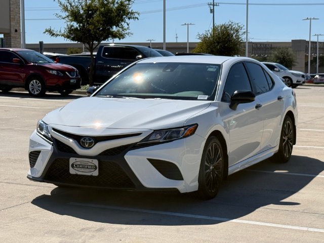 Used 2020 Toyota Camry SE FWD image 9