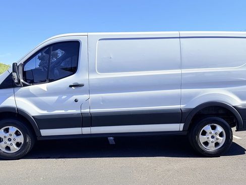 Used 2018 RAM ProMaster 1500 w/ Interior Convenience Group FWD image 2