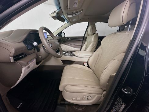 Used 2024 Genesis GV80 3.5T w/ Advanced Package image 13