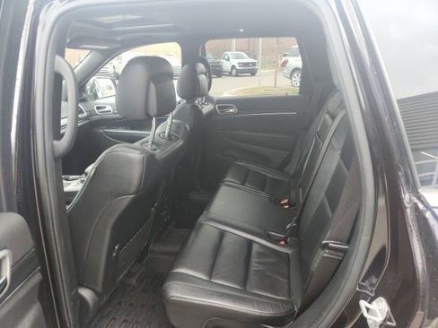 Used 2020 Jeep Grand Cherokee Limited image 17