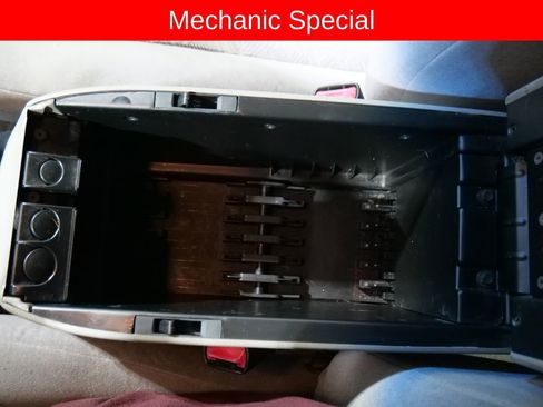 Used 1999 Ford Explorer XLT image 28