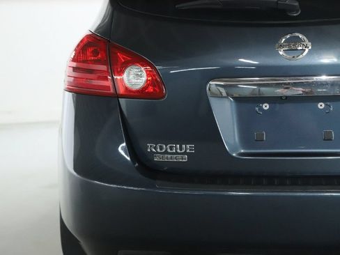 Used 2014 Nissan Rogue S w/ Convenience Package AWD/4WD image 42