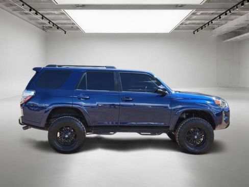 Used 2020 Toyota 4Runner TRD Off-Road Premium w/ Moonroof Package AWD/4WD image 7