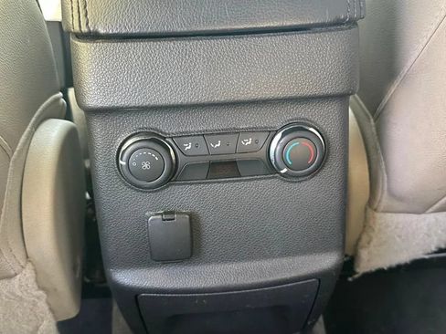 Used 2013 Ford Explorer XLT FWD image 12