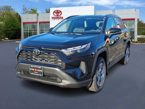 New 2025 Toyota RAV4 XLE image 1