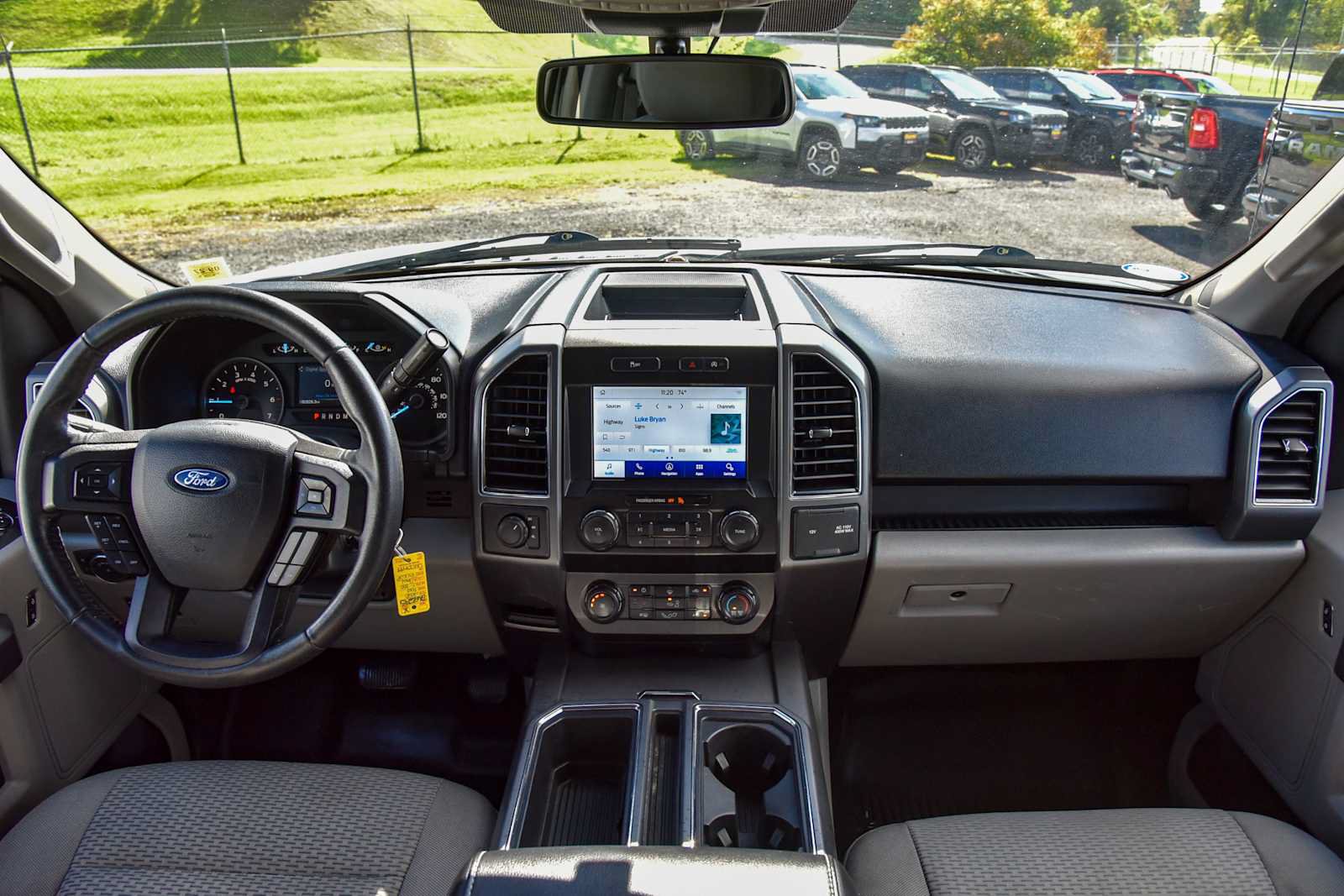 Used 2020 Ford F150 XLT w/ Equipment Group 302A Luxury AWD/4WD image 17