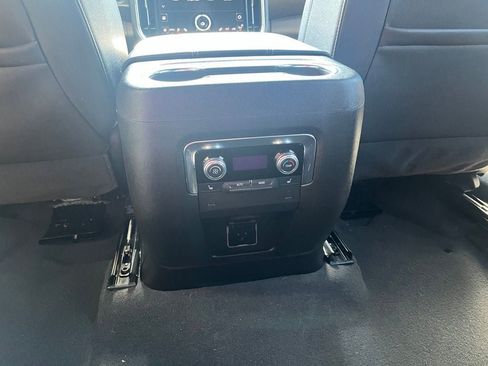 Used 2025 GMC Yukon XL Elevation AWD/4WD image 15