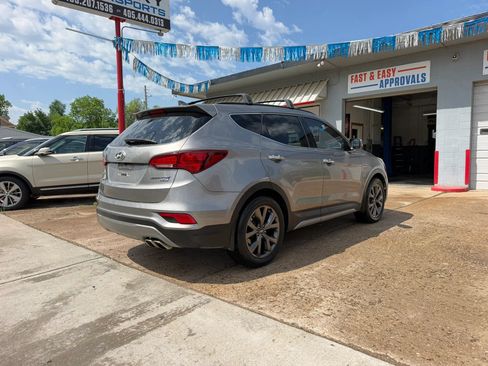 Used 2017 Hyundai Santa Fe Sport FWD image 6