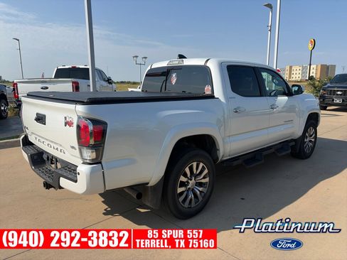 Used 2021 Toyota Tacoma Limited AWD/4WD image 7