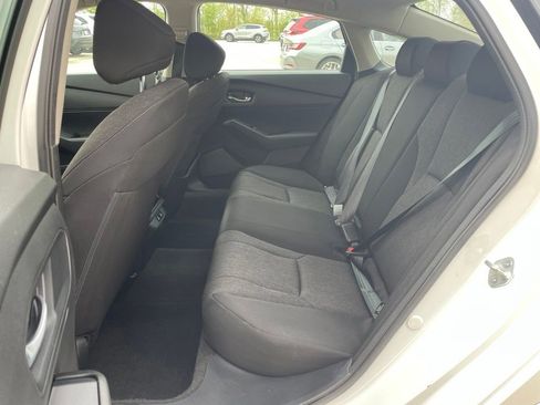 Used 2025 Honda Accord LX image 10